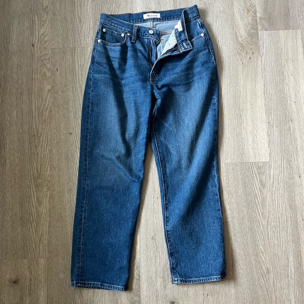 Madewell petite perfect vintage straight jean
size:petite 27
color:mayfield wash
